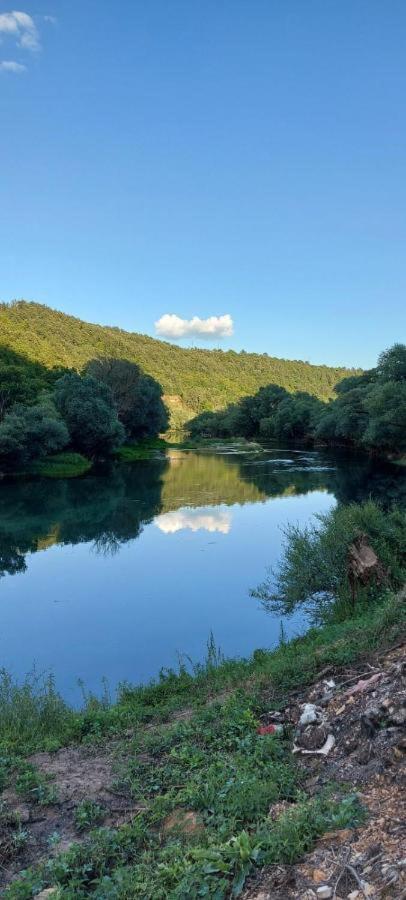 Oaza Deli Apartamento Kulen Vakuf Exterior foto