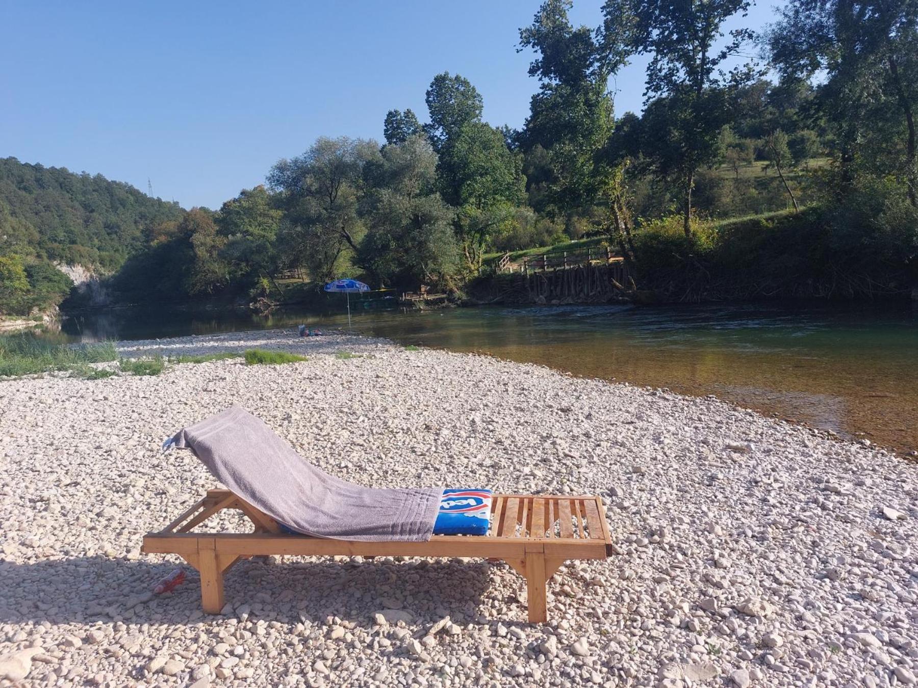 Oaza Deli Apartamento Kulen Vakuf Quarto foto